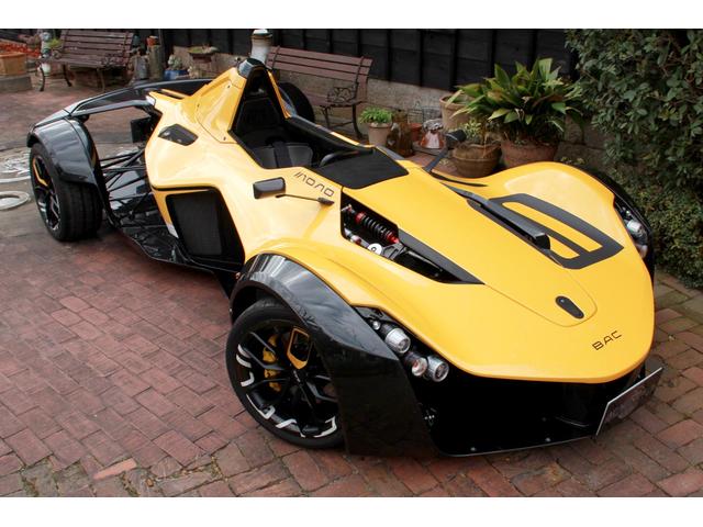 イギリスその他 ＢＡＣ　ＭＯＮＯ　ＦＯＲＤ　２４８８ｃｃ　ＮＡ　３０５ｂｈｐ　ＨＥＷＬＡＮＤ　ＦＴＲ　６速セミオートマチックパドルシフター　ＤＹＭＡＧカーボンリムホイール　チタニウムホイールボルト　バリアブルトラクションコントロール（5枚目）