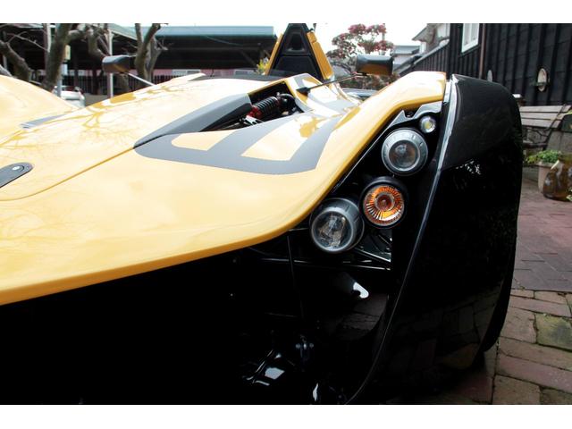 イギリスその他 ＢＡＣ　ＭＯＮＯ　ＦＯＲＤ　２４８８ｃｃ　ＮＡ　３０５ｂｈｐ　ＨＥＷＬＡＮＤ　ＦＴＲ　６速セミオートマチックパドルシフター　ＤＹＭＡＧカーボンリムホイール　チタニウムホイールボルト　バリアブルトラクションコントロール（6枚目）