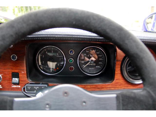 ヨーロッパ 　ＣＯＳＷＯＲＴＨ　ＹＢＢ　２．０Ｌ　２４０ｂｈｐエンジン　ＭＯＴＥＣ　ＥＣＵ　マルチインジェクション　ドライサンプ　リヤディスクブレーキ　ＲＥＶＥＲＩＥカーボンバケットシート　リヤウイング　エアコン（7枚目）