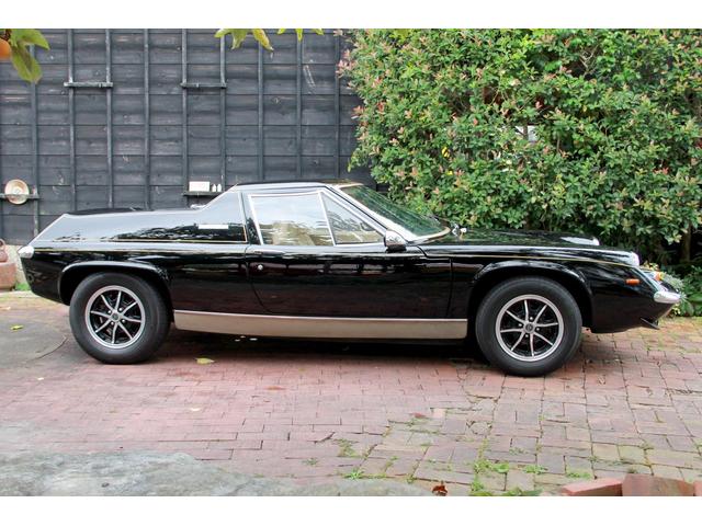 ヨーロッパ 　本国仕様　ＤＥＬＬＯＲＴ　４０ＤＨＬＡ　アルミラジエター　ケントアロイリプロホイール　オリジナルステアリングホイール　Ｓｅｂｒｉｎｇ　ＭＡＣＨ１ミラー　ブレーキサーボ　オートミール内装（22枚目）