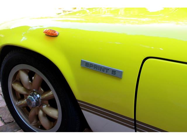 エラン 　ＬＯＴＵＳ　ＴＣ　ＳＵＰＥＲ　ＢＩＧ　ＶＡＬＶＥ　５ＳＰギアボックス　ＳＰＹＤＥＲシャシー　リヤＷウイッシュボーン　ＱＵＩＦＥ　ＡＴＢ　１４”ホイール　ロールバー　ハードトップ　スペアエンジン付（4枚目）