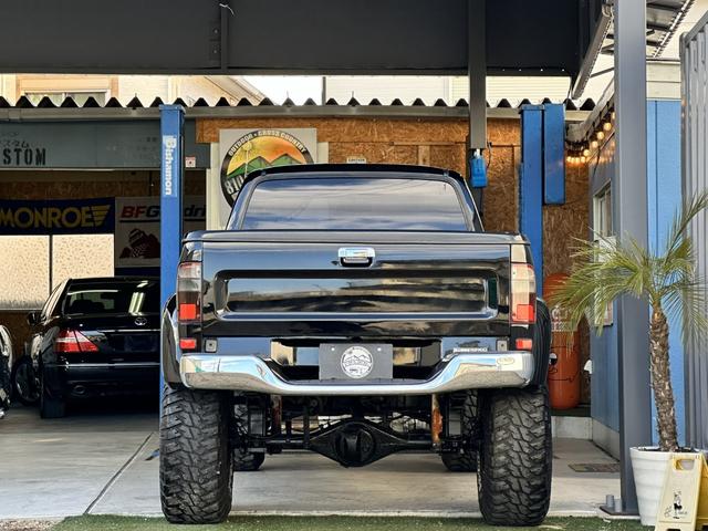 ハイラックススポーツピック エクストラキャブ　ワイド　ディーゼル　５速ＭＴ　サイド出しワンオフマフラー　リフトアップ　トノカバー　社外オーバーフェンダー　革調シートカバー　Ｔベル交換済　ＲＡＹＢＲＩＧ製クリスタルヘッドライト　カロッツェリアオーディオ（41枚目）