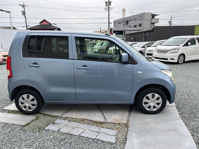 AZワゴン XG エアコン パワーステアリング パワーウィンドウ 運転席・助手席エアバック キーレス 電格ミラー CDステレオ ホイールキャップ(6枚目)