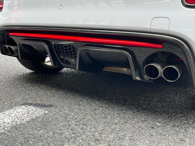 アバルト595 コンペティツィオーネ 社外ナビ フルセグTV バックカメラ ETC サベルトシート Bキャリパー レコモン 社外17AW 専用カーボンステアリング&エクステリア コニ製サス パドルシフト タイベル交換済 6ヶ月保証付き(36枚目)