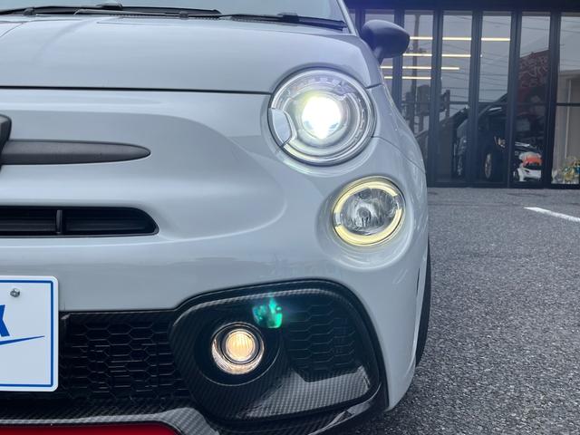 アバルト595 コンペティツィオーネ 社外ナビ フルセグTV バックカメラ ETC サベルトシート Bキャリパー レコモン 社外17AW 専用カーボンステアリング&エクステリア コニ製サス パドルシフト タイベル交換済 6ヶ月保証付き(52枚目)