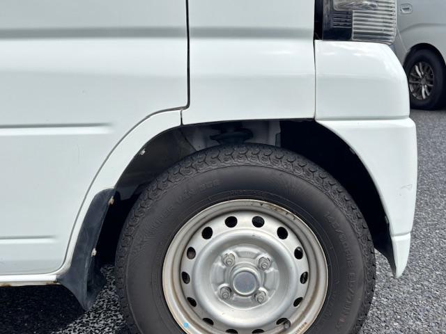 クリッパートラック DX 5速マニュアル パワステ 三方開 エアコン ETC AM/FMラジオ ヘッドライトレベライザー  運転席エアーバック 作業灯(12枚目)