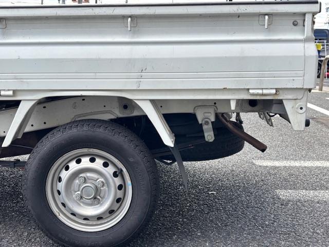 クリッパートラック DX 5速マニュアル パワステ 三方開 エアコン ETC AM/FMラジオ ヘッドライトレベライザー  運転席エアーバック 作業灯(15枚目)