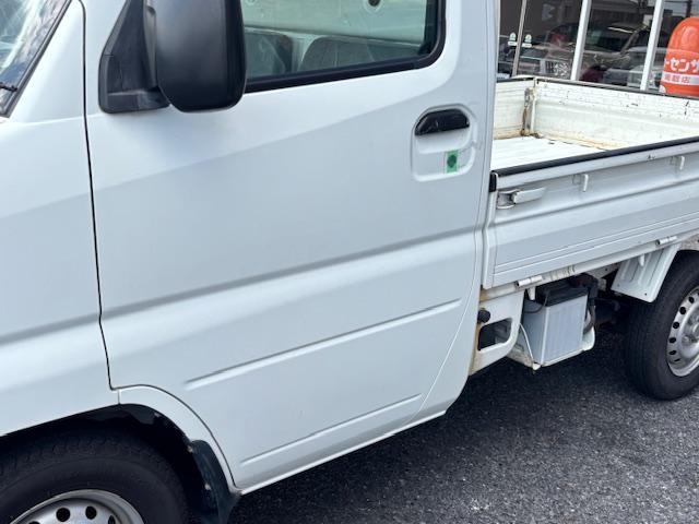 クリッパートラック DX 5速マニュアル パワステ 三方開 エアコン ETC AM/FMラジオ ヘッドライトレベライザー  運転席エアーバック 作業灯(16枚目)