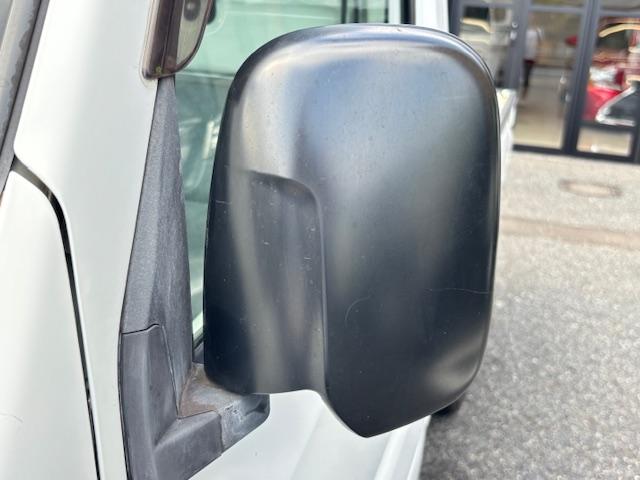 クリッパートラック DX 5速マニュアル パワステ 三方開 エアコン ETC AM/FMラジオ ヘッドライトレベライザー  運転席エアーバック 作業灯(28枚目)