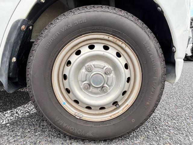 クリッパートラック DX 5速マニュアル パワステ 三方開 エアコン ETC AM/FMラジオ ヘッドライトレベライザー  運転席エアーバック 作業灯(39枚目)