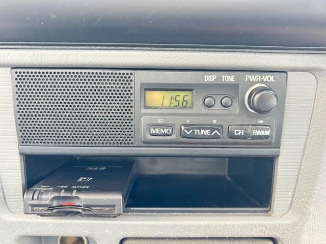 クリッパートラック DX 5速マニュアル パワステ 三方開 エアコン ETC AM/FMラジオ ヘッドライトレベライザー  運転席エアーバック 作業灯(50枚目)