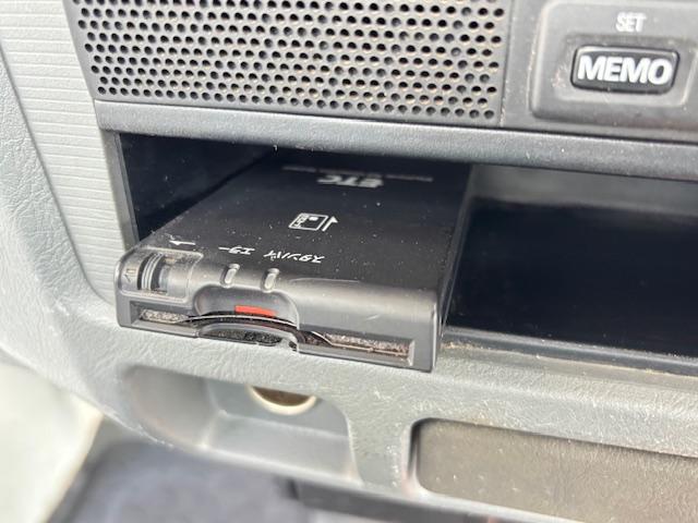 クリッパートラック DX 5速マニュアル パワステ 三方開 エアコン ETC AM/FMラジオ ヘッドライトレベライザー  運転席エアーバック 作業灯(51枚目)