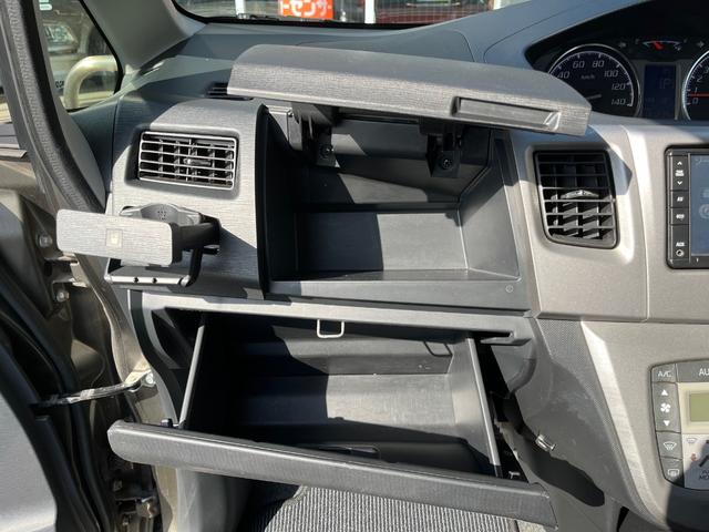 ムーヴ カスタム　Ｘリミテッド　純正メモリーナビ　ワンセグＴＶ　ＣＤ　ＡＭ／ＦＭ　バックカメラ　オートＡＣ　純正１４ＡＷ　ウインカーミラー　ＨＩＤライト　フォグライト　ベンチシート　オートライト　センターメーター　プッシュスタート（71枚目）