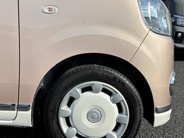 ムーヴキャンバス Ｘリミテッドメイクアップ　ＳＡＩＩ　アイドリングストップ　衝突被害軽減システム　両側パワースライドドア　スマートキー　ナビ　ＴＶ　アラウンドビューモニター　ＥＴＣ　オートエアコン　パワーウィンドウ　電動格納ミラー（9枚目）