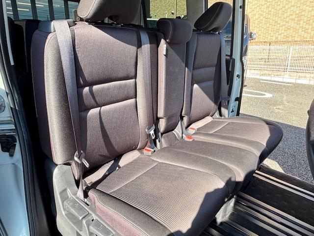 セレナ ハイウェイスター エマージェンシーブレーキ 両側パワースライドドア スマートキー LEDヘッドライト クルコン 純正ナビ TV Bluetooth接続 バックカメラ ETC 後席フリップダウンモニター(70枚目)