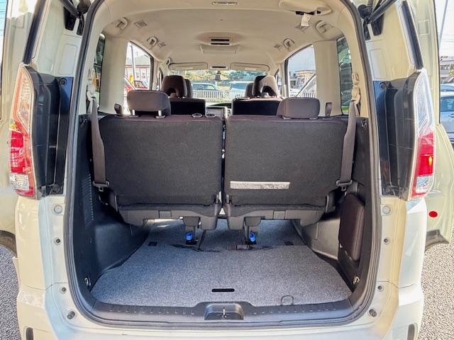 セレナ ハイウェイスター エマージェンシーブレーキ 両側パワースライドドア スマートキー LEDヘッドライト クルコン 純正ナビ TV Bluetooth接続 バックカメラ ETC 後席フリップダウンモニター(74枚目)