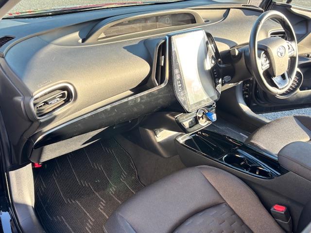 TOYOTA PRIUS PHV S NAVI PACKAGE SAFETY PLUS