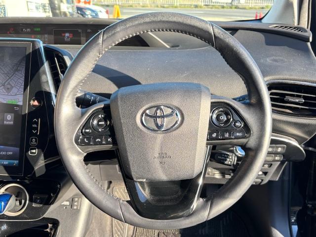 TOYOTA PRIUS PHV S NAVI PACKAGE SAFETY PLUS