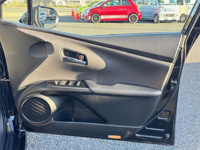 TOYOTA PRIUS PHV S NAVI PACKAGE SAFETY PLUS