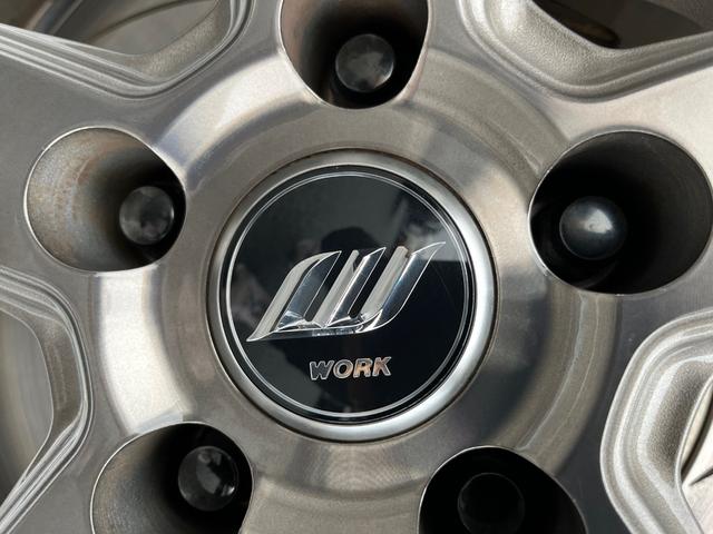 初めてお車をご購入される方でも大丈夫！知識・経験共に豊富なスタッフが親切・丁寧にお客様にピッタリなお車をご案内させて頂きます。ご購入後のアフターケアなど、お困りな事は何でもご相談ください！