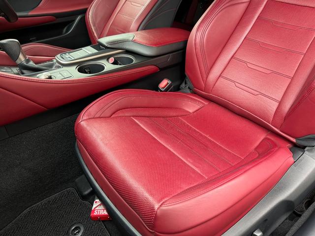 助手席シート座面