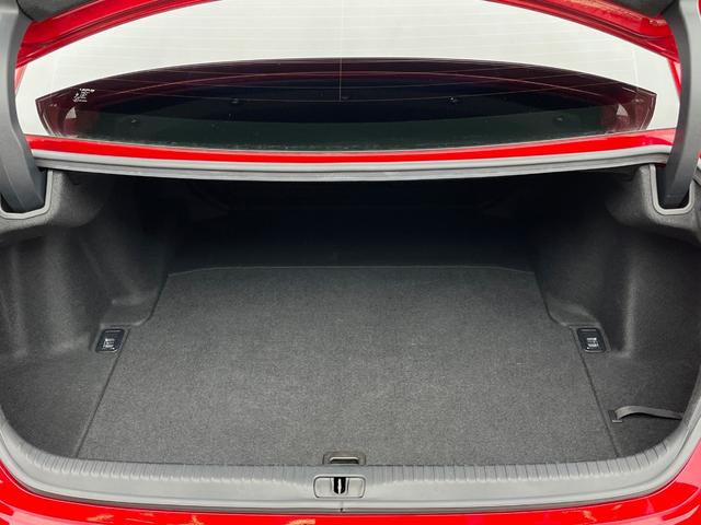 トランクスペース