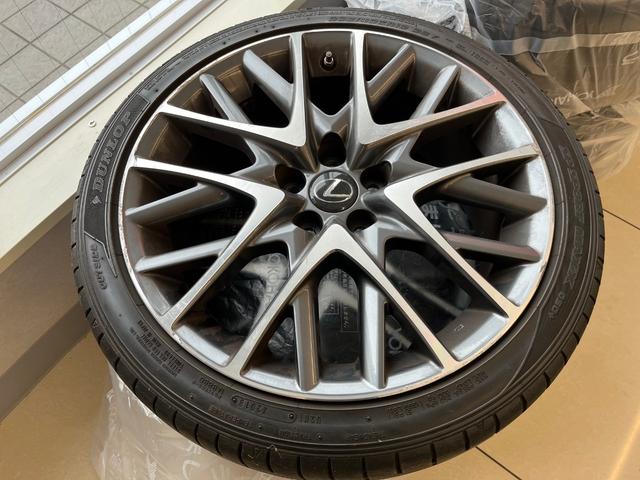 純正１９ＡＷ（４本）付き