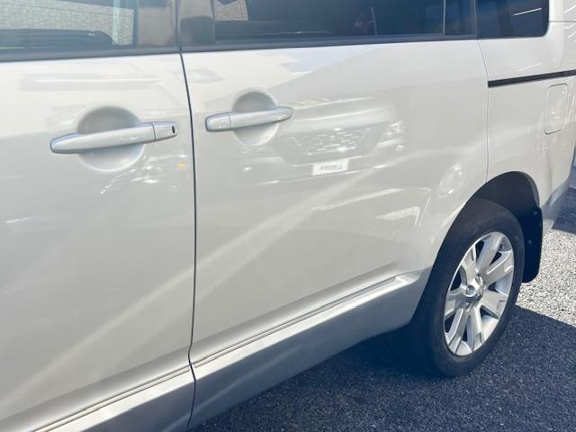 デリカD:5 G パワーパッケージ 左リアパワースライドドア HIDヘッドライト スマートキー クルーズコントロール パドルシフト 社外ナビ TV ETC フリップダウンモニター オートエアコン パワーウィンドウ(17枚目)