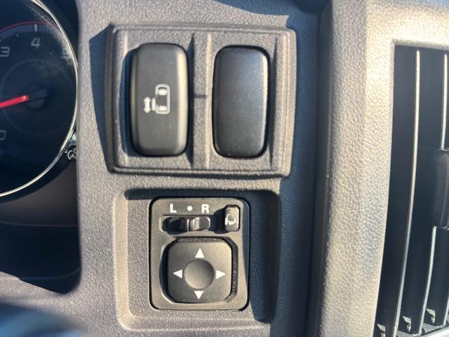 デリカD:5 G パワーパッケージ 左リアパワースライドドア HIDヘッドライト スマートキー クルーズコントロール パドルシフト 社外ナビ TV ETC フリップダウンモニター オートエアコン パワーウィンドウ(49枚目)