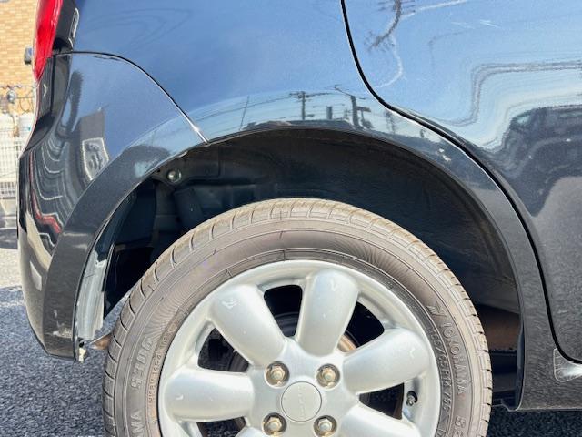 アルトラパン 10thアニバーサリーリミテッド 4WD スマートキー プッシュスタート ETC オートエアコン 運転席シートヒーター ヘッドライトレベライザー ベンチシート パワーウィンドウ 電動格納ミラー 車検2年付き 故障保証12ヶ月付き(15枚目)