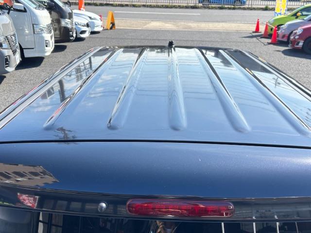 アルトラパン 10thアニバーサリーリミテッド 4WD スマートキー プッシュスタート ETC オートエアコン 運転席シートヒーター ヘッドライトレベライザー ベンチシート パワーウィンドウ 電動格納ミラー 車検2年付き 故障保証12ヶ月付き(28枚目)