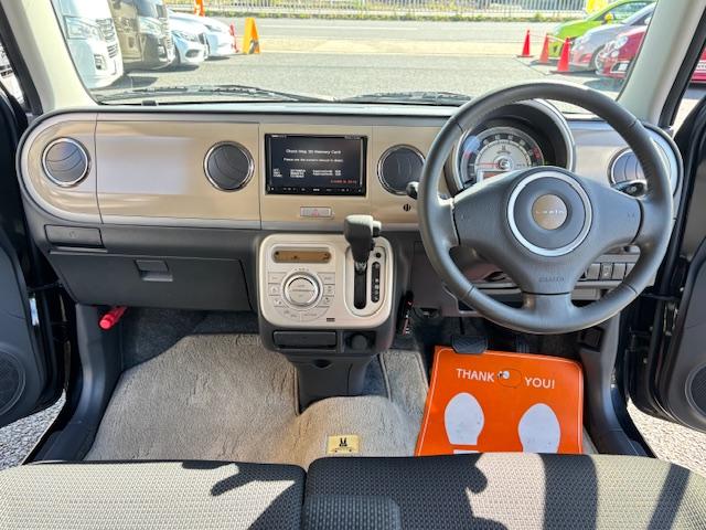 アルトラパン 10thアニバーサリーリミテッド 4WD スマートキー プッシュスタート ETC オートエアコン 運転席シートヒーター ヘッドライトレベライザー ベンチシート パワーウィンドウ 電動格納ミラー 車検2年付き 故障保証12ヶ月付き(45枚目)