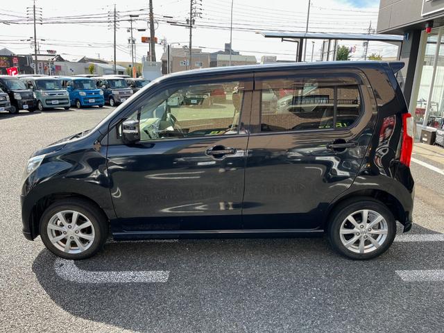 ワゴンR FXリミテッド 純正CDデッキ ラジオAM/FM AUX エンジンプッシュスタート スマートキー 電動格納ミラー アイドリングストップ 純正14AW ライトレベライザー オートエアコン ベンチシート(13枚目)