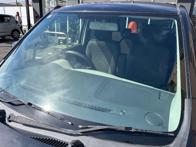 ワゴンR FXリミテッド 純正CDデッキ ラジオAM/FM AUX エンジンプッシュスタート スマートキー 電動格納ミラー アイドリングストップ 純正14AW ライトレベライザー オートエアコン ベンチシート(52枚目)