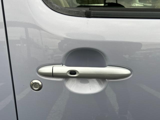 ミラココア ココアプラスＸ　純正ＳＤナビ　フルセグＴＶ　ＣＤ／ＤＶＤ　Ｂｌｕｅｔｏｏｔｈ　バックカメラ　ＥＴＣ　ルーフレール　ＬＥＤヘッドライト　フォグライト　電動格納ミラー　アイドリングストップ　スマートキー　１２ヶ月保証付き（27枚目）