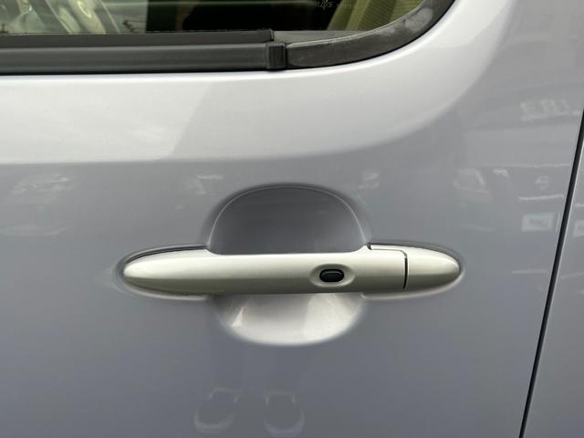 ミラココア ココアプラスＸ　純正ＳＤナビ　フルセグＴＶ　ＣＤ／ＤＶＤ　Ｂｌｕｅｔｏｏｔｈ　バックカメラ　ＥＴＣ　ルーフレール　ＬＥＤヘッドライト　フォグライト　電動格納ミラー　アイドリングストップ　スマートキー　１２ヶ月保証付き（47枚目）