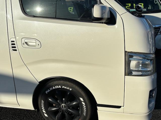 NV350キャラバンバン ロングライダープレミアムGX インテリアパッケージ 両側スライドドア 社外アルミ ホワイトレタータイヤ ローダウン HIDヘッドライト LEDフォグ 社外ナビ 地デジ バックカメラ ドラレコ ETC リアクーラー リアヒーター(12枚目)