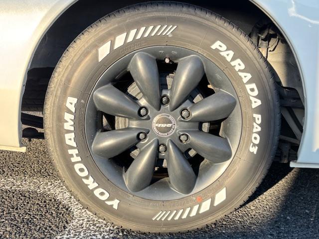 NV350キャラバンバン ロングライダープレミアムGX インテリアパッケージ 両側スライドドア 社外アルミ ホワイトレタータイヤ ローダウン HIDヘッドライト LEDフォグ 社外ナビ 地デジ バックカメラ ドラレコ ETC リアクーラー リアヒーター(38枚目)