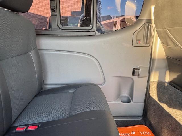 NV350キャラバンバン ロングライダープレミアムGX インテリアパッケージ 両側スライドドア 社外アルミ ホワイトレタータイヤ ローダウン HIDヘッドライト LEDフォグ 社外ナビ 地デジ バックカメラ ドラレコ ETC リアクーラー リアヒーター(62枚目)