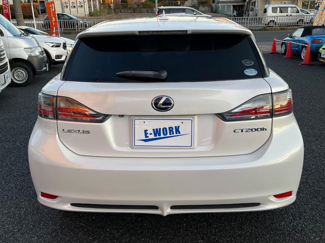 ＣＴ ＣＴ２００ｈ　Ｆスポーツ　純正ＨＤＤナビ　フルセグＴＶ　バックカメラ　ドラレコ前後　ＥＴＣ　純正１７ＡＷ　ＨＩＤライト　オートエアコン　シートヒーター　クルコン　パドルシフト　プッシュスタート　スマートキー　１２ヶ月保証付き（11枚目）