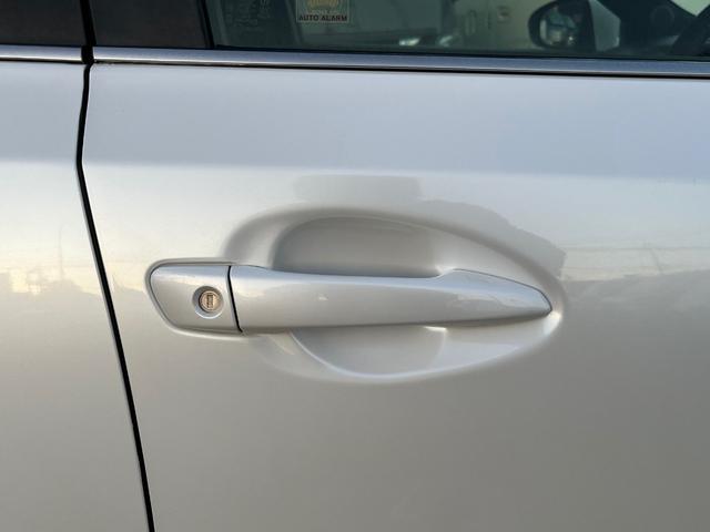 ＣＴ ＣＴ２００ｈ　Ｆスポーツ　純正ＨＤＤナビ　フルセグＴＶ　バックカメラ　ドラレコ前後　ＥＴＣ　純正１７ＡＷ　ＨＩＤライト　オートエアコン　シートヒーター　クルコン　パドルシフト　プッシュスタート　スマートキー　１２ヶ月保証付き（28枚目）