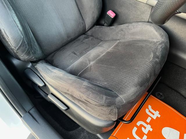 ＣＴ ＣＴ２００ｈ　Ｆスポーツ　純正ＨＤＤナビ　フルセグＴＶ　バックカメラ　ドラレコ前後　ＥＴＣ　純正１７ＡＷ　ＨＩＤライト　オートエアコン　シートヒーター　クルコン　パドルシフト　プッシュスタート　スマートキー　１２ヶ月保証付き（64枚目）