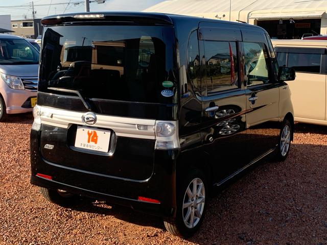 タント カスタムＸ　／ＨＩＤ／フロントフォグ／フルオートエアコン／ＣＤ　ＤＶＤ　Ｂｌｕｅｔｏｏｔｈ対応フルセグＴＶ付　ナビ／ＵＶカットガラス　プライバシーガラス／本革巻きステアリング／フロント　リア　ルーフスポイラ―（14枚目）