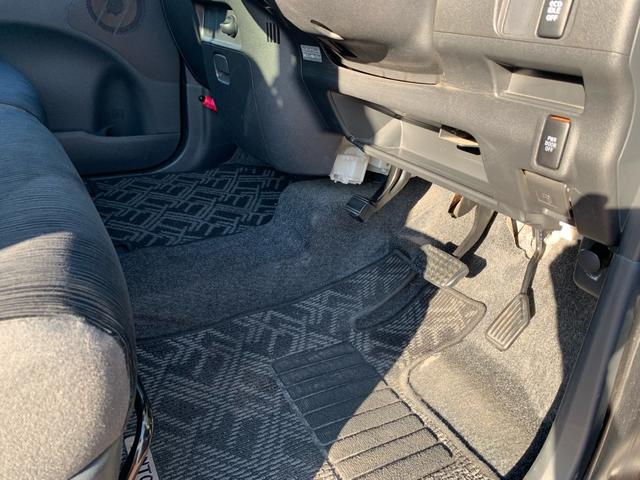 タント カスタムＸ　／ＨＩＤ／フロントフォグ／フルオートエアコン／ＣＤ　ＤＶＤ　Ｂｌｕｅｔｏｏｔｈ対応フルセグＴＶ付　ナビ／ＵＶカットガラス　プライバシーガラス／本革巻きステアリング／フロント　リア　ルーフスポイラ―（29枚目）