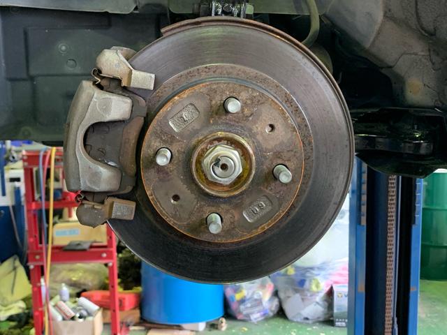 タント カスタムＸ　／ＨＩＤ／フロントフォグ／フルオートエアコン／ＣＤ　ＤＶＤ　Ｂｌｕｅｔｏｏｔｈ対応フルセグＴＶ付　ナビ／ＵＶカットガラス　プライバシーガラス／本革巻きステアリング／フロント　リア　ルーフスポイラ―（64枚目）