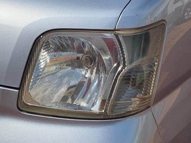 ハイゼットカーゴ 　／キーレスエントリー／サウンド（カセット＆ＭＤ）ＡＭ／ＦＭラジオ／ＵＶカットガラス　プライバシーガラス／マニュアル　エアコン／フルフラットシート／運転席　助手席エアバック（17枚目）