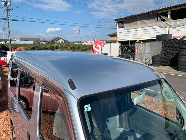 ハイゼットカーゴ 　／キーレスエントリー／サウンド（カセット＆ＭＤ）ＡＭ／ＦＭラジオ／ＵＶカットガラス　プライバシーガラス／マニュアル　エアコン／フルフラットシート／運転席　助手席エアバック（19枚目）