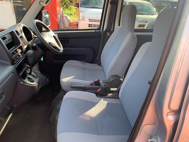 ハイゼットカーゴ 　／キーレスエントリー／サウンド（カセット＆ＭＤ）ＡＭ／ＦＭラジオ／ＵＶカットガラス　プライバシーガラス／マニュアル　エアコン／フルフラットシート／運転席　助手席エアバック（23枚目）