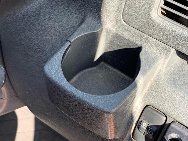 ハイゼットカーゴ 　／キーレスエントリー／サウンド（カセット＆ＭＤ）ＡＭ／ＦＭラジオ／ＵＶカットガラス　プライバシーガラス／マニュアル　エアコン／フルフラットシート／運転席　助手席エアバック（33枚目）