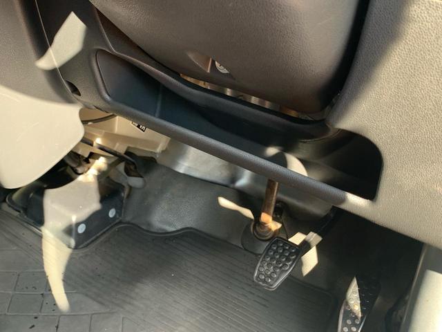 ハイゼットカーゴ 　／キーレスエントリー／サウンド（カセット＆ＭＤ）ＡＭ／ＦＭラジオ／ＵＶカットガラス　プライバシーガラス／マニュアル　エアコン／フルフラットシート／運転席　助手席エアバック（35枚目）